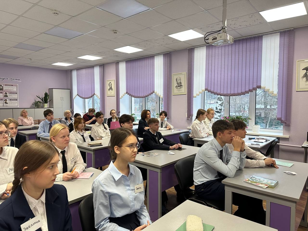 V ������������� ���������� ������-��������������� �����-�������