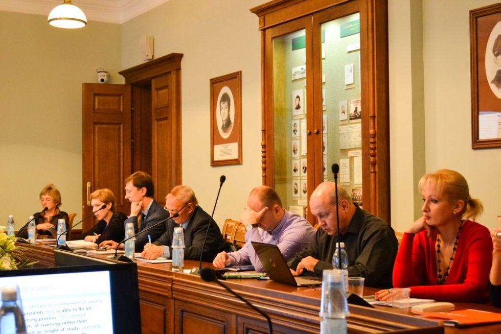 13-14 ноября на базе юридического факультета Казанского федерального университета состоялась 2-я международная конференция по теме 'Правовая реформа и расширение ЕС ? передача опыта' в рамках проекта Темпус IV по разработке магистерской программы по европейскому и международному праву InterEuLawEast. 13-14 ноября на базе юридического факультета Казанского федерального университета состоялась 2-я международная конференция по теме 'Правовая реформа и расширение ЕС ? передача опыта' в рамках проекта Темпус IV по разработке магистерской программы по европейскому и международному праву InterEuLawEast.