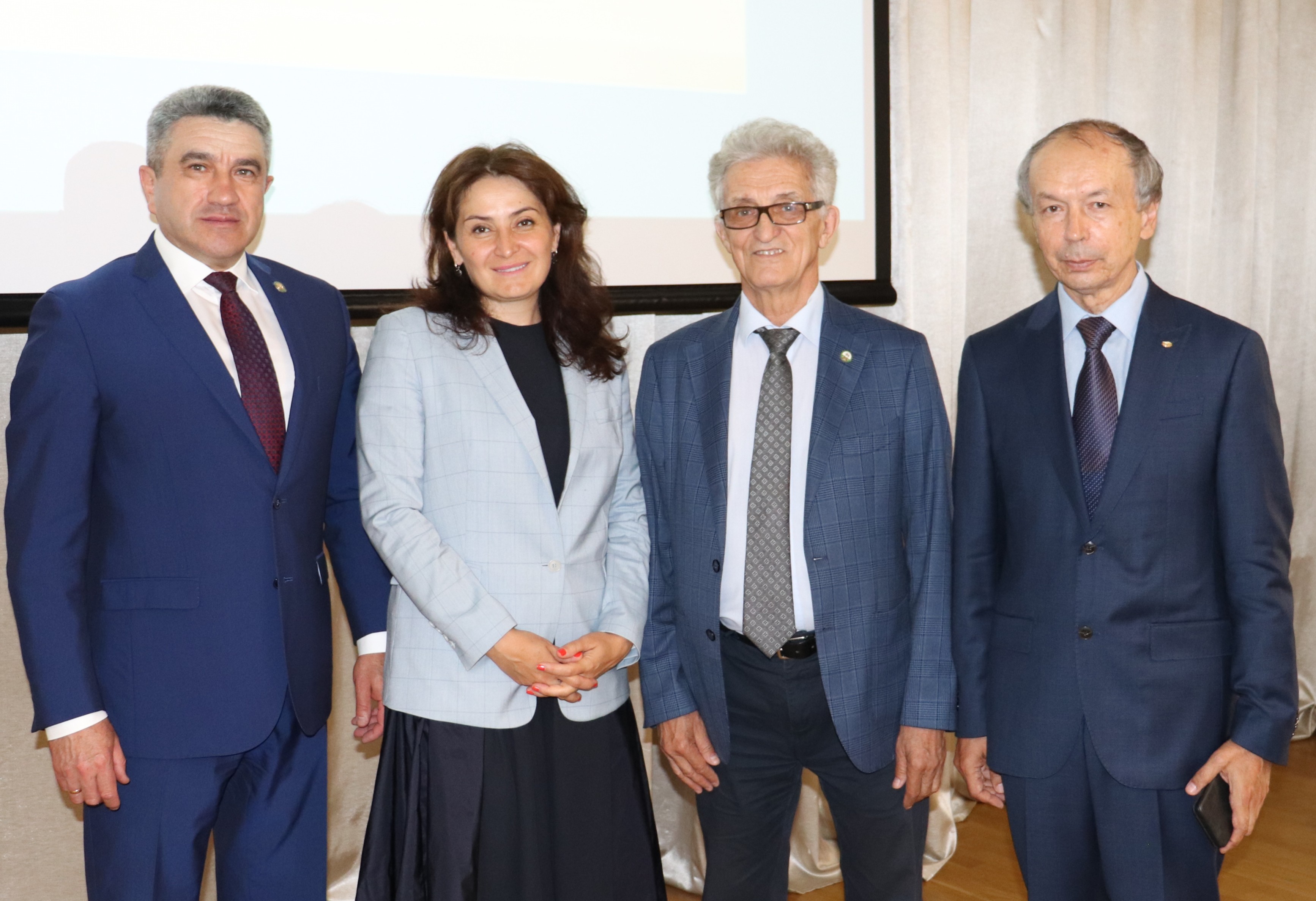 ����� ����� ����������