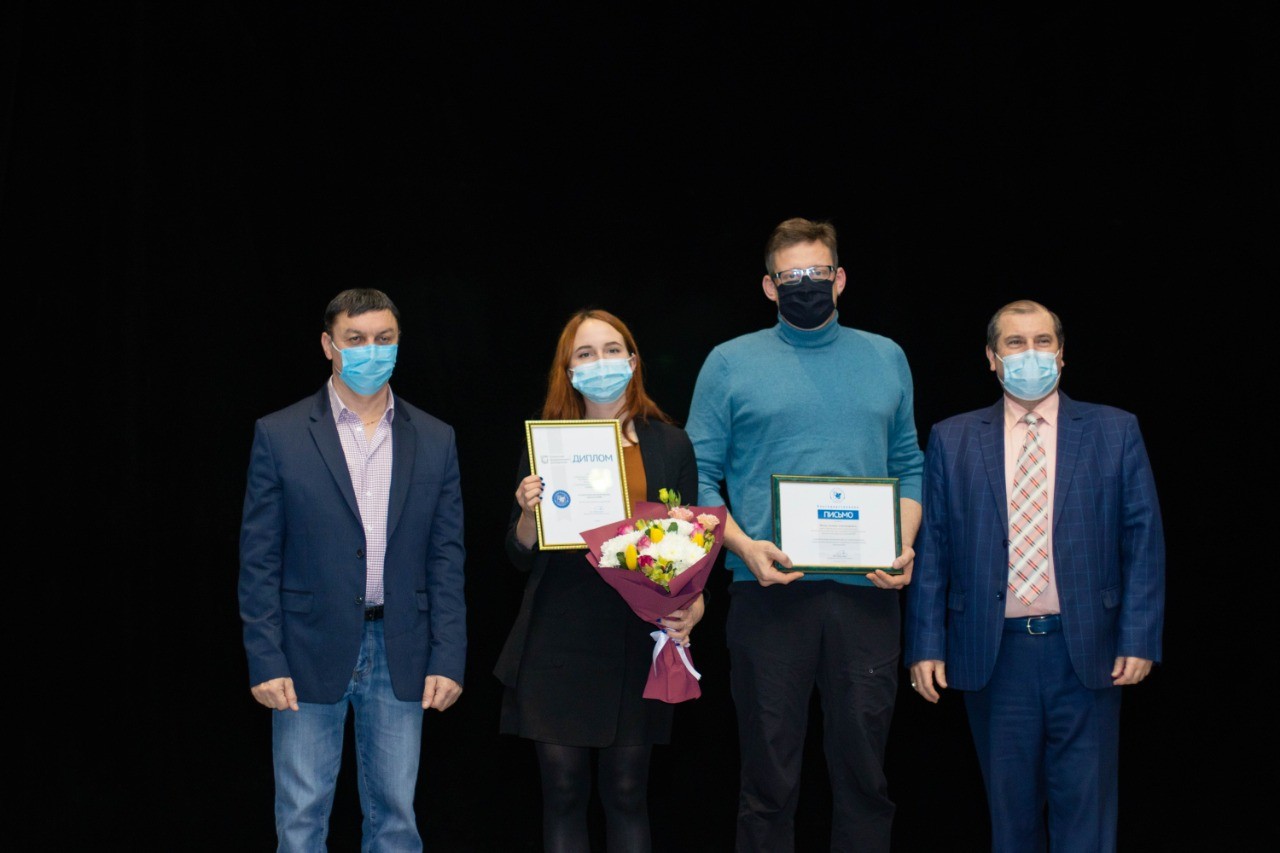 В КФУ наградили лучшие студенческие научные кружки В КФУ наградили лучшие студенческие научные кружки