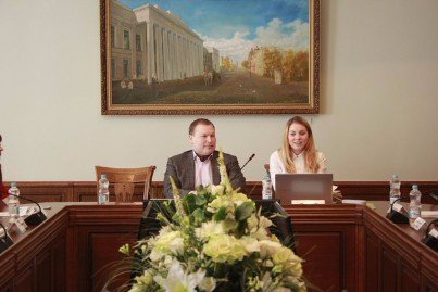 21- 22 марта 2015 года юридический факультет КФУ стал первой площадкой в России, собравшей локальные группы Европейской Ассоциации Студентов - Юристов (ELSA) из Москвы, Санкт-Петербурга, Калининграда, Казани и гостей из Германии. 21- 22 марта 2015 года юридический факультет КФУ стал первой площадкой в России, собравшей локальные группы Европейской Ассоциации Студентов - Юристов (ELSA) из Москвы, Санкт-Петербурга, Калининграда, Казани и гостей из Германии.