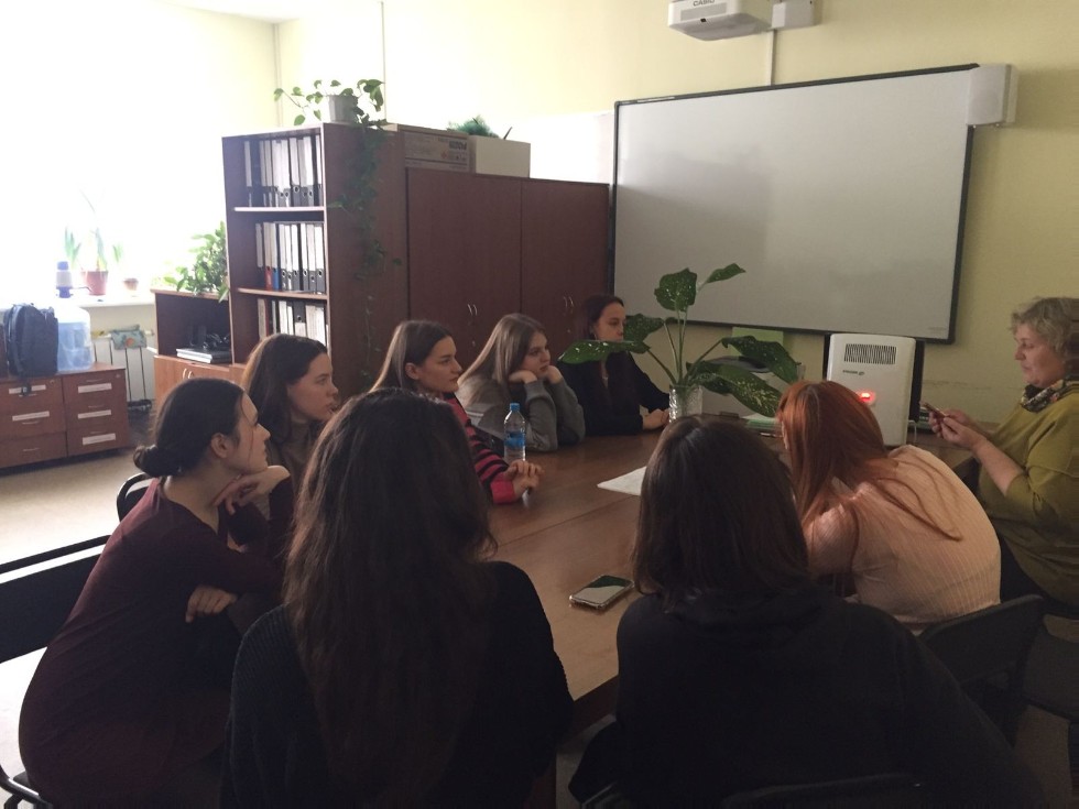 Встреча студентов 1 курса ВШРЯМК с детской писательницей Алёной Варфоломеевой