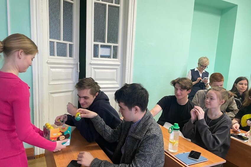 Викторина, посвященная традиционному для России празднику Пасха, прошла в Елабужском институте КФУ Викторина, посвященная традиционному для России празднику Пасха, прошла в Елабужском институте КФУ