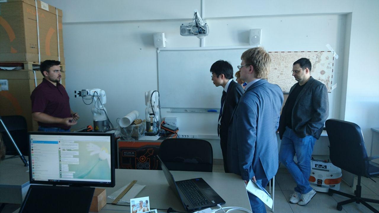 The representatives of Tsukuba University visited LIRS