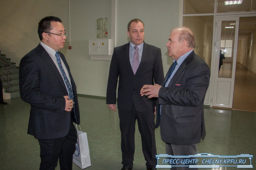 Крупнейший китайский производитель бытовой техники Haier открыл учебный центр на базе КФУ Крупнейший китайский производитель бытовой техники Haier открыл учебный центр на базе КФУ