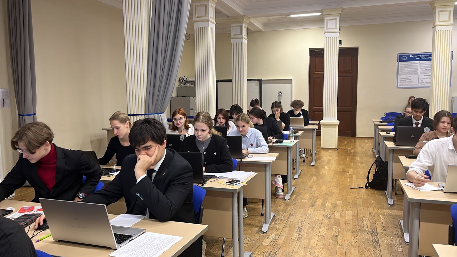 � ����� ������������ �������� ���� ������������� � ��������������� ��������