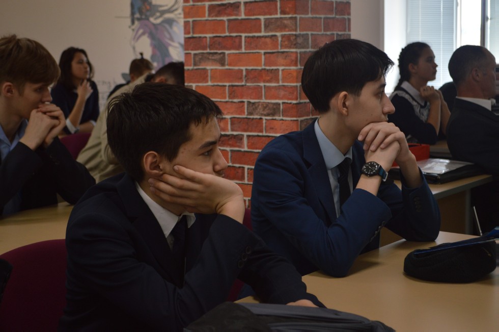 ����� ��������� ���� ������������� 