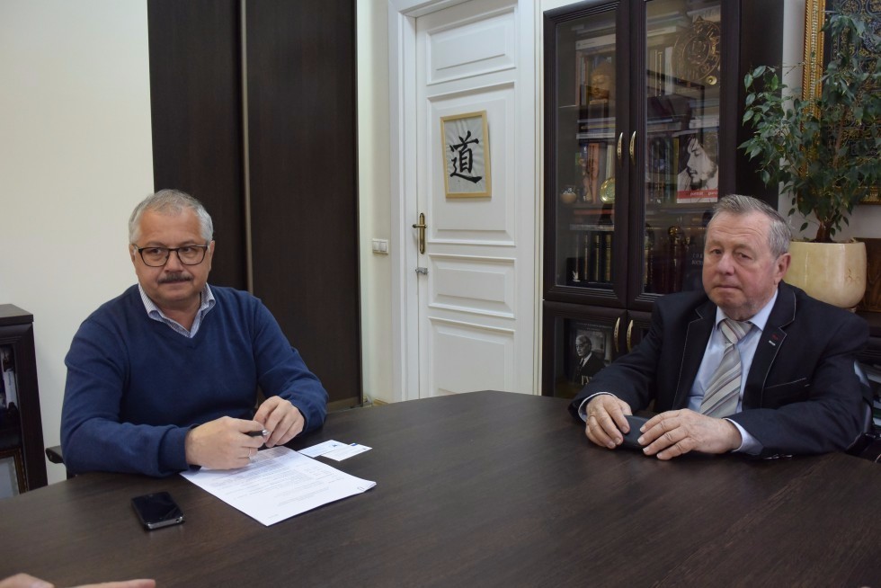 Cooperation Agreement Signed by Szechenyi Istvan University and Kazan University