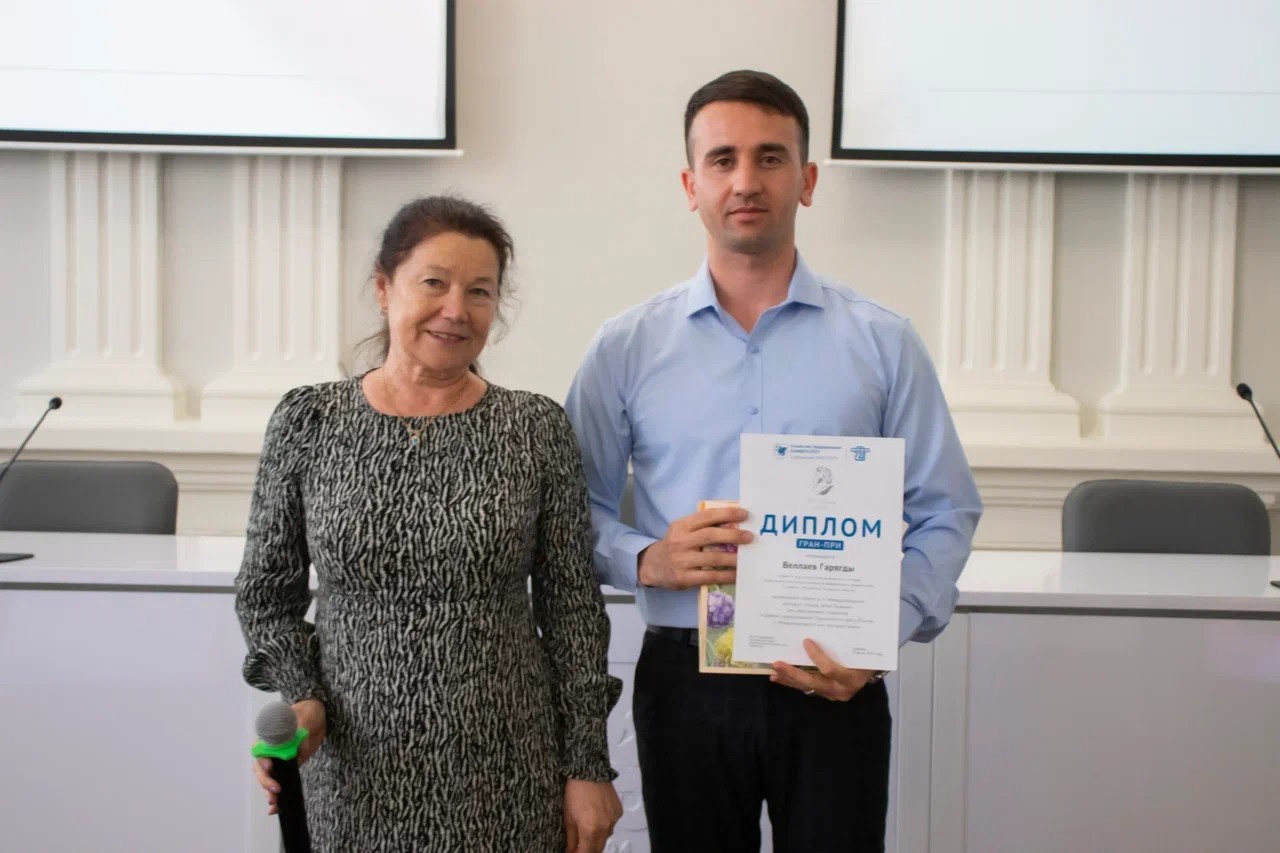 Названы победители конкурса чтецов 'Мой Пушкин' в Елабужском институте КФУ Названы победители конкурса чтецов 'Мой Пушкин' в Елабужском институте КФУ