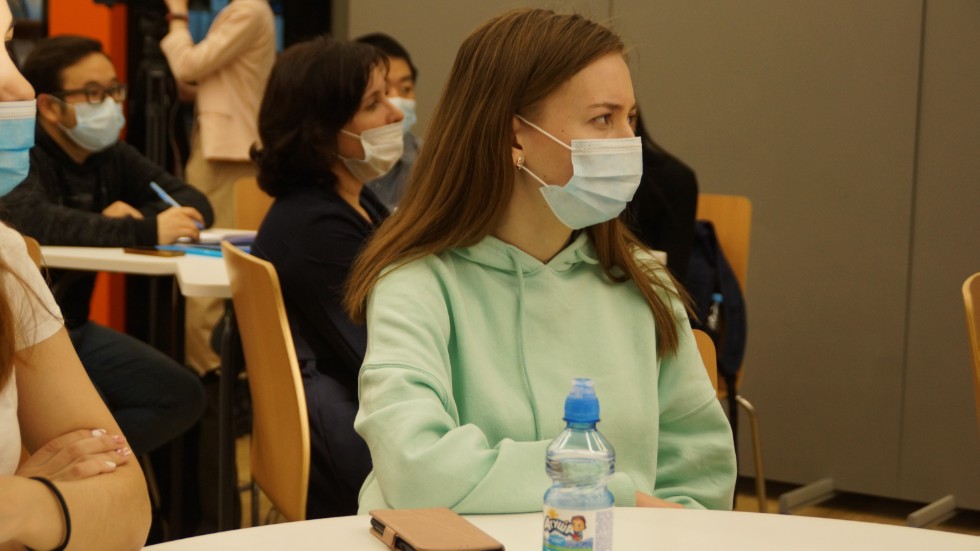 �������� ������������� ������-������������ �����������, ����������� 100-����� �� ��� �������� ��������� ��� ���������