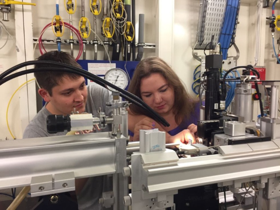 ����������� �  ,European Synchrotron Radiation Facility, ����������� ������, ��������