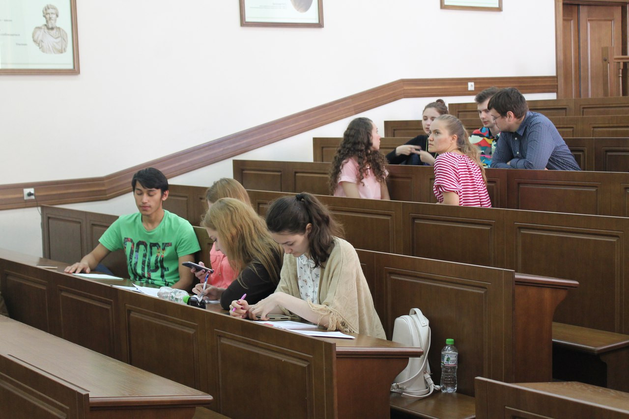 C 19 по 24 июня 2017 года на базе кафедры международного и европейского права юридического факультета КФУ прошла международная междисциплинарная летняя школа ? европейский молодежный форум 'К 60-летию Римских договоров: история и современные вызовы' в рамках мероприятий Центра превосходства Жана Монне в области европейских исследований VOICES+. C 19 по 24 июня 2017 года на базе кафедры международного и европейского права юридического факультета КФУ прошла международная междисциплинарная летняя школа ? европейский молодежный форум 'К 60-летию Римских договоров: история и современные вызовы' в рамках мероприятий Центра превосходства Жана Монне в области европейских исследований VOICES+.