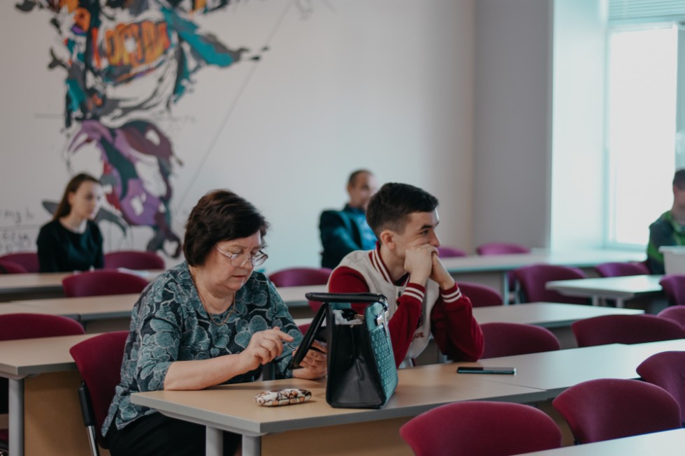 ����� ��������� ���� ������������� 