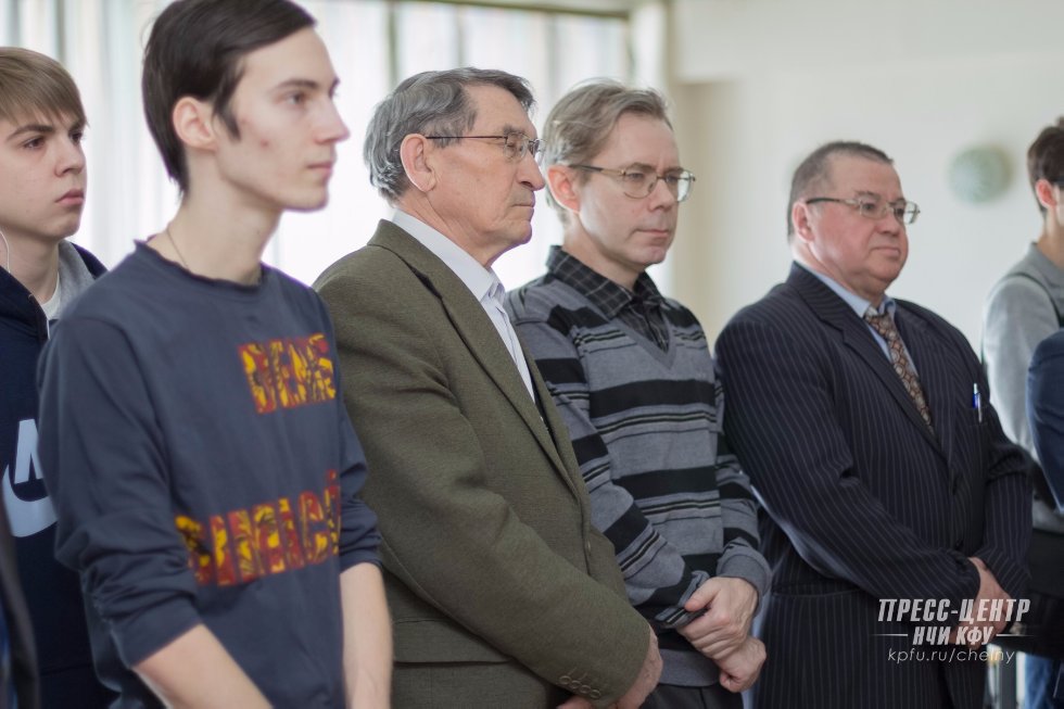 ��� � ���