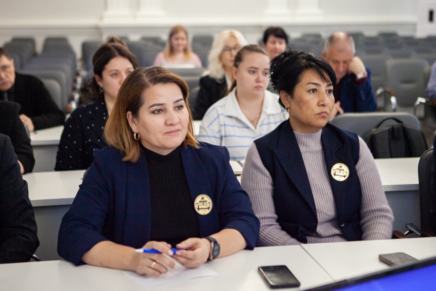 Преподаватели Гулистанского государственного педагогического института обучаются в ЕИ КФУ Преподаватели Гулистанского государственного педагогического института обучаются в ЕИ КФУ
