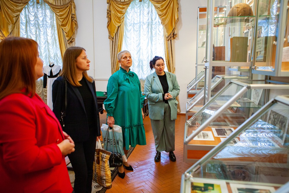 IX ������������ ������: ��������� (����)