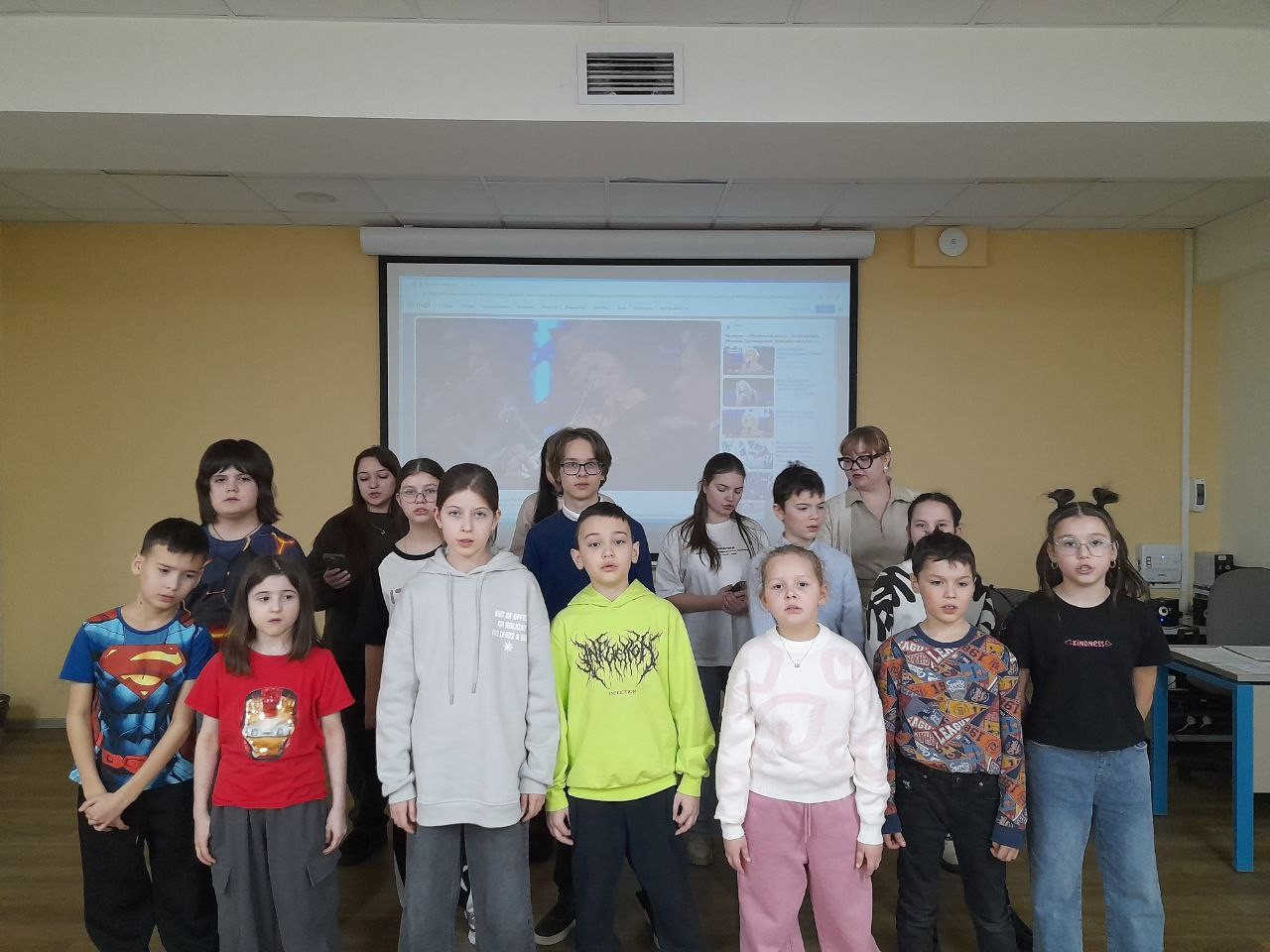 Репетиция детского спектакля по повести 'Маленький принц' в детском театре КФУ 'Радуга' Репетиция детского спектакля по повести 'Маленький принц' в детском театре КФУ 'Радуга'