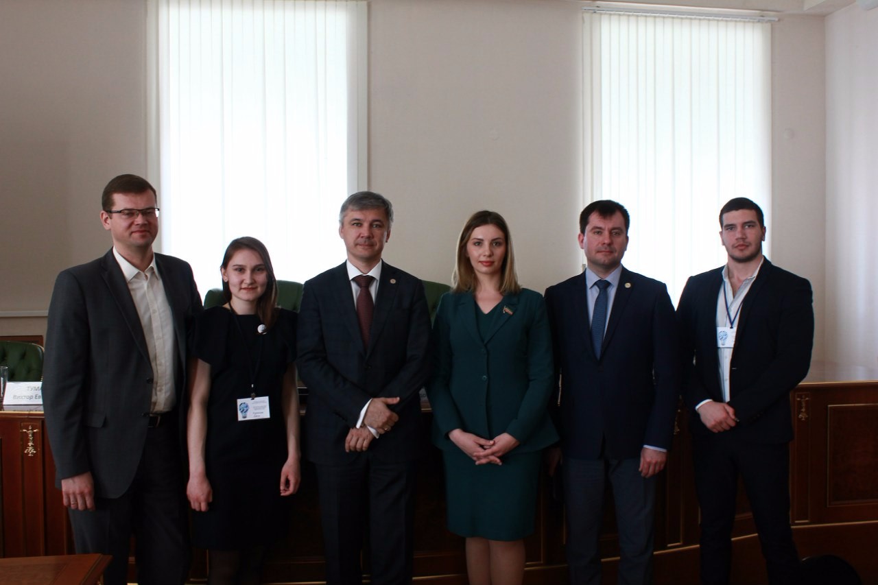 В ИМОИиВ прошел Первый всероссийской молодёжный форум 'Энергетическая стратегия 2030. Тенденции развития мирового энергетического сектора' В ИМОИиВ прошел Первый всероссийской молодёжный форум 'Энергетическая стратегия 2030. Тенденции развития мирового энергетического сектора'