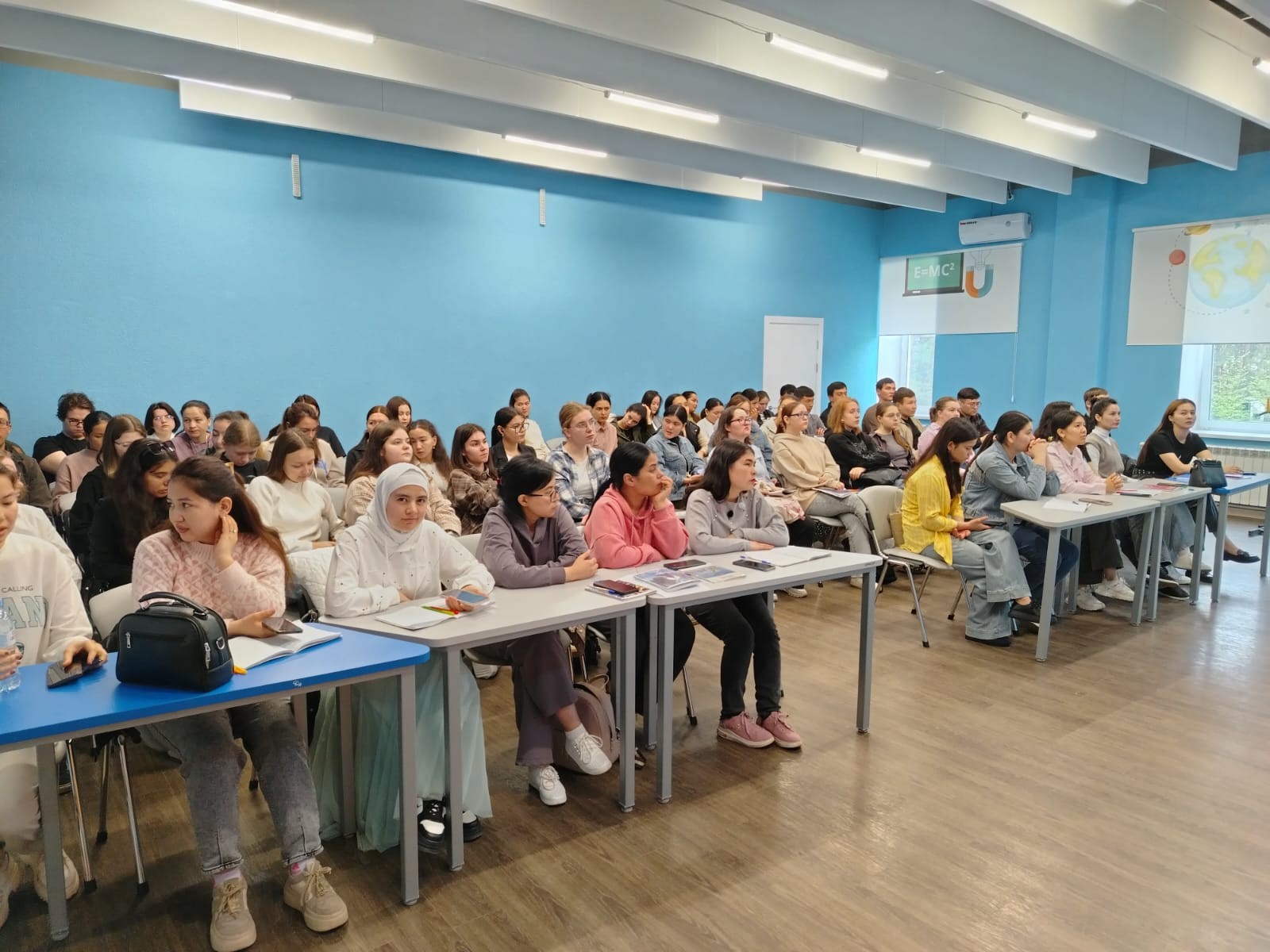 В Доме научной коллаборации прошло заседание клуба по истории В Доме научной коллаборации прошло заседание клуба по истории