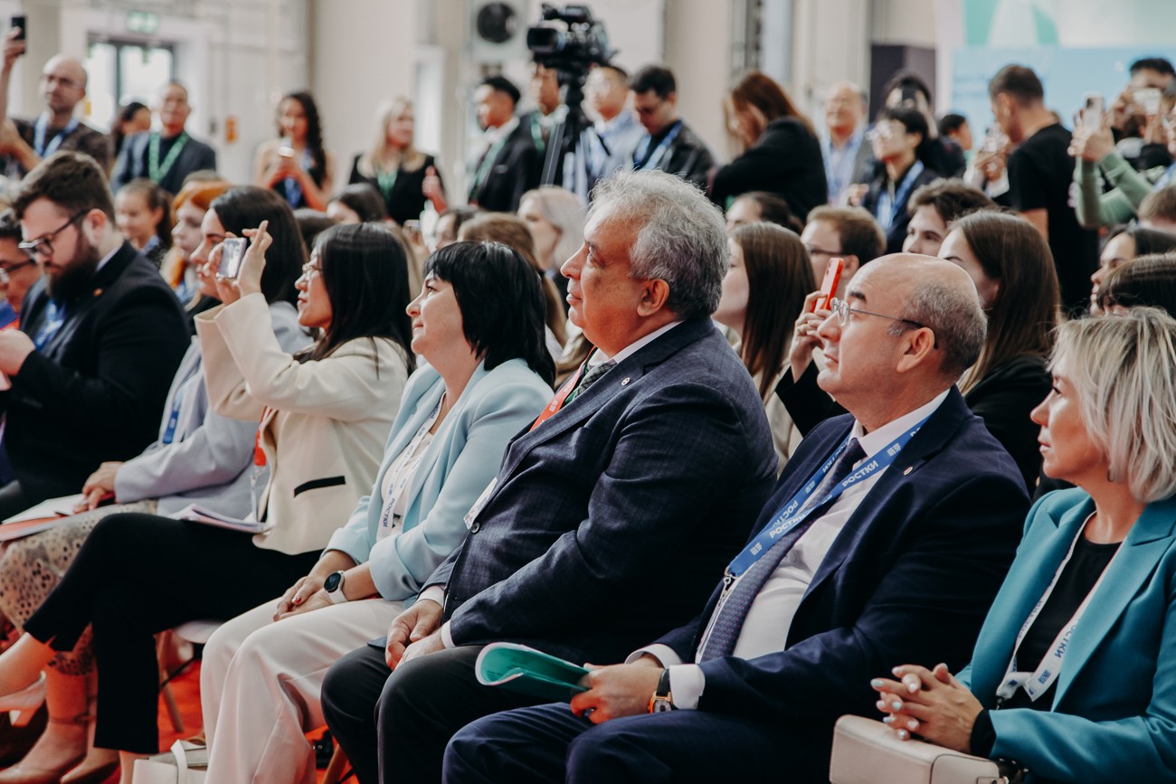 ��� ��������� ������� � ������ '������: ������ � ����� ? �������������� ��������������'.