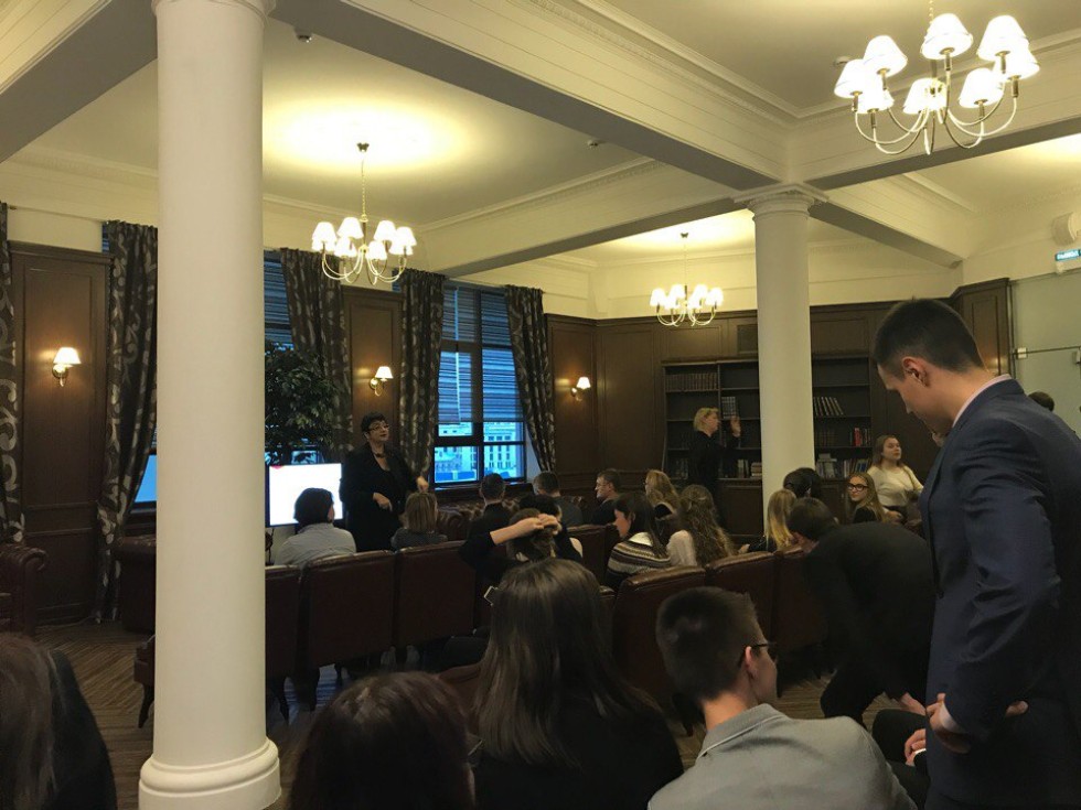 Собрание с родителями обучающихся лицея имени Н.И. Лобачевского Собрание с родителями обучающихся лицея имени Н.И. Лобачевского