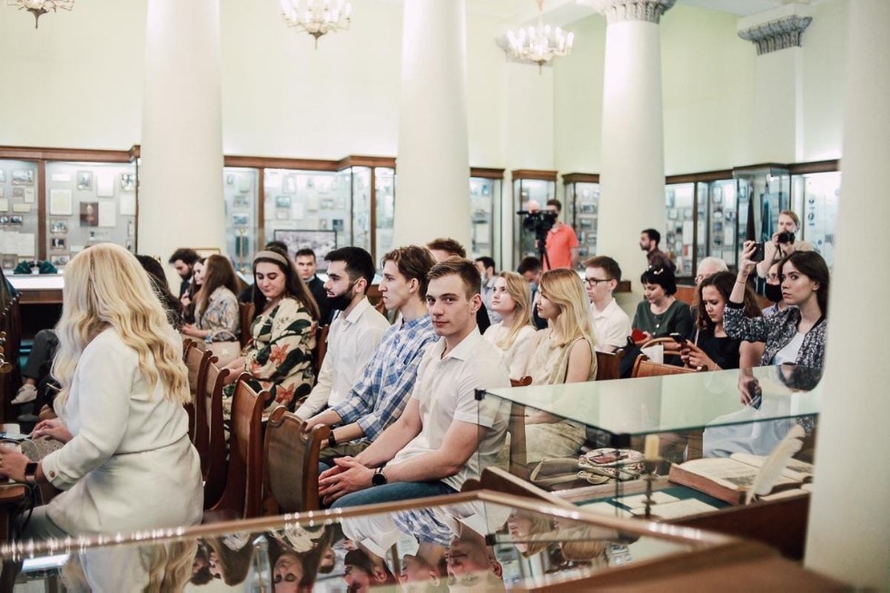 ����� ������ ���������� ����������� ������������ ���������� ������ ������� ����������, ������ ����� ��������� � ������ ����� ����������� ������� ������� � �������� ��������� ���������������� ����������� ��������� � ����������� ����� (�) ��� ������ � ���������� (������������) ������������ ������������