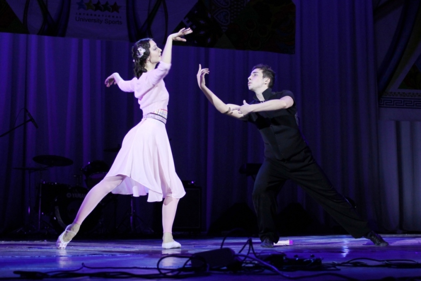 ����������