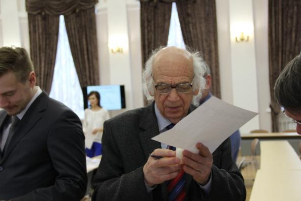 ����������� ����������� ������������� ������������ ��������� �� ������������, ����������� 80-����� ������������ ������� ����� ���������� ���������, ������������ ����������� ������, ���������� ���������� ���������� ����������������� ������������� ������� �����������.