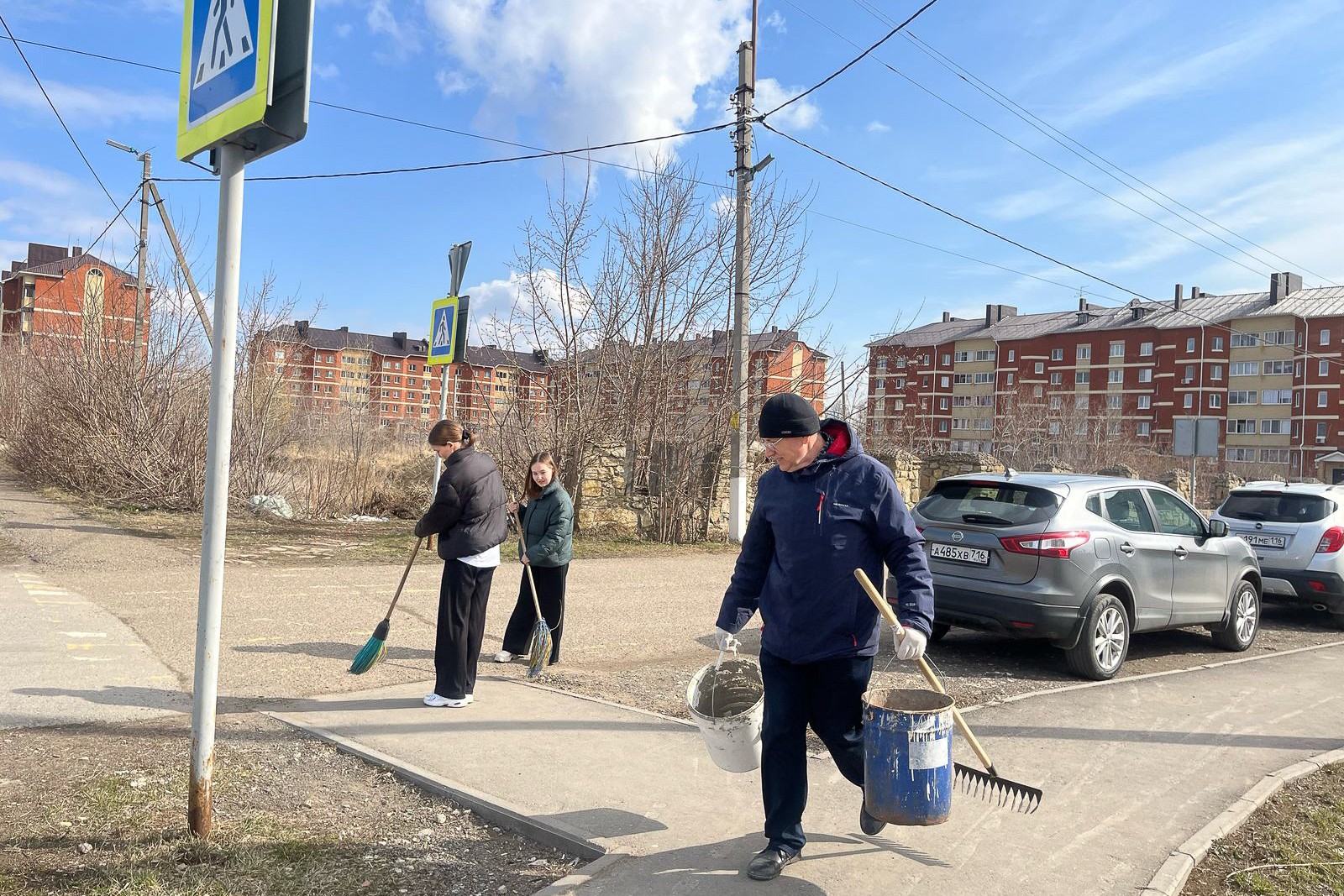 Субботник на отделении психологии и педагогики Субботник на отделении психологии и педагогики