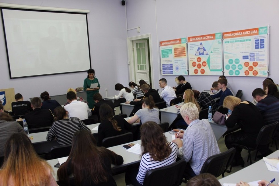 Total Dictation in Elabuga Institute of Kazan Federal University gathered over 600 participants