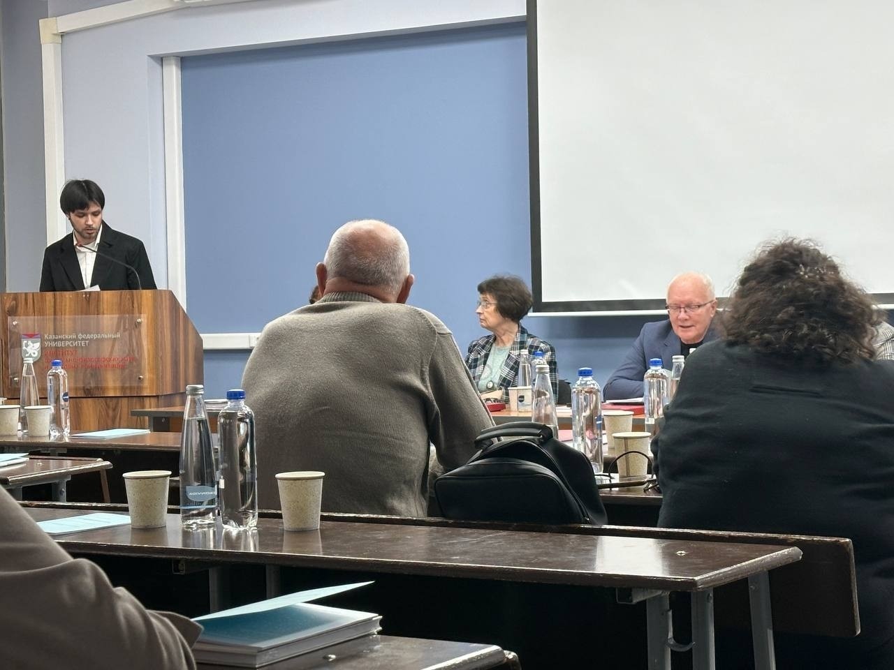 Поздравляем с успешной защитой кандидатской диссертации Поздравляем с успешной защитой кандидатской диссертации