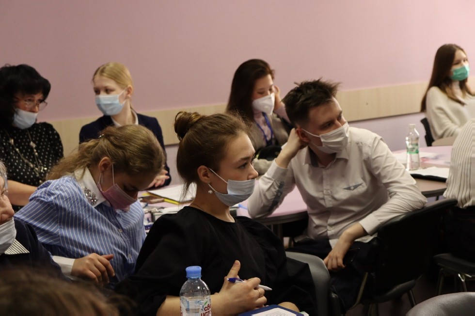 ДОСТОЙНАЯ СМЕНА ДОСТОЙНАЯ СМЕНА