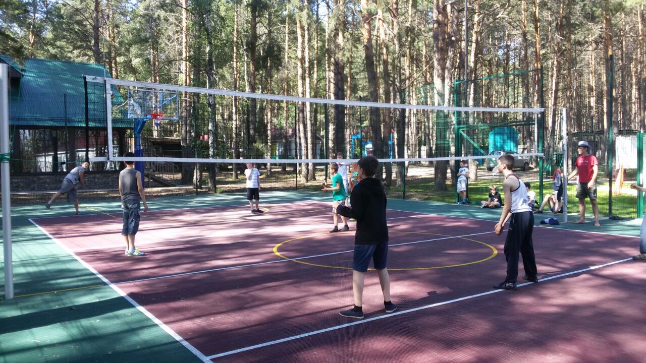 Лагерь 'Буревестник' продолжает работу Лагерь 'Буревестник' продолжает работу