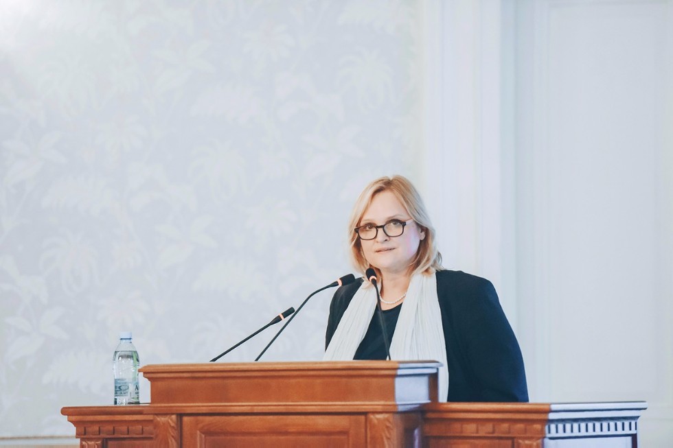 � ��������� ����������� ������������ � 09.12.2016 �� 11.12.2016 ������ ������ �������� '����������� � �������'.