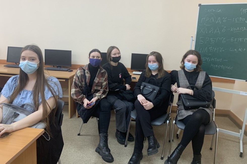 Кураторский час 'Моя страна' Кураторский час 'Моя страна'