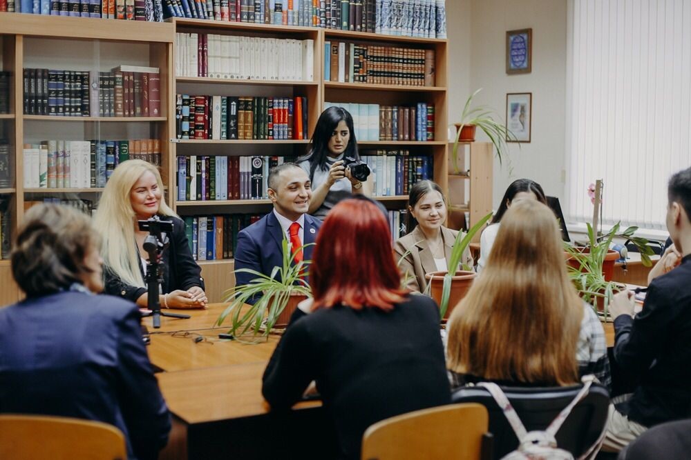 ����� ������������ ��������� ��� 