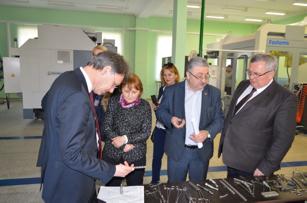 ��������� ����������� ��������� � ���������-������������� ������� ��� ��������� �������������� ������������ ��. ���� ��� ������ (��������)