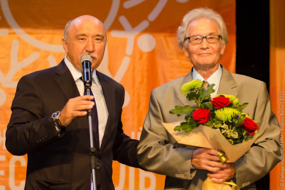 ������������� ��������� �������� �������� � �������