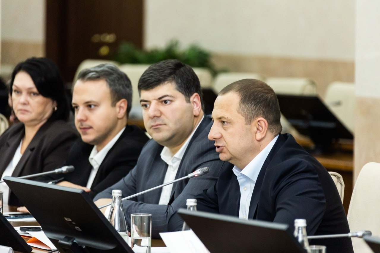 Стажировочная программа для должностных лиц органов власти Республики Крым Стажировочная программа для должностных лиц органов власти Республики Крым