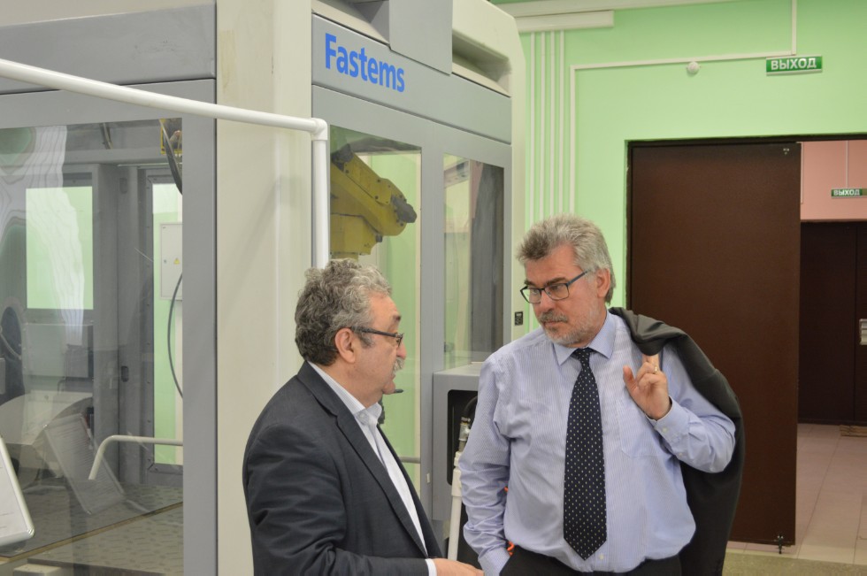 2 ���� ���������� �������� ��� �������� ��������� �� ������������� ������ ����� ���� ������� � ��������� �������� ����� ������ ������ ������������ ��.������� ������ (�������)