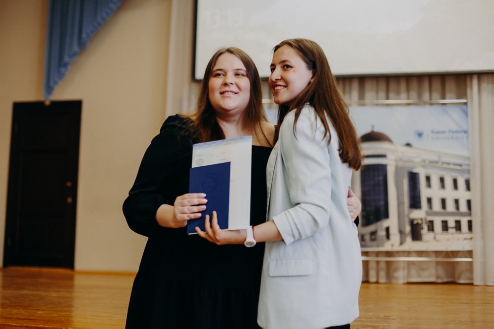 Состоялось торжественное вручение дипломов выпускникам бакалавриата по направлению Состоялось торжественное вручение дипломов выпускникам бакалавриата по направлению