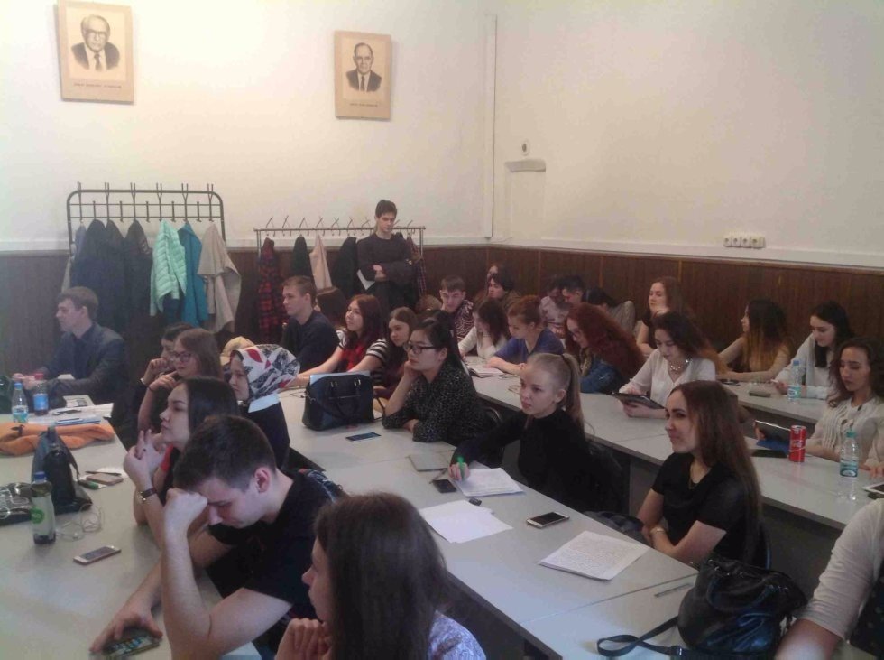 Student research in context of modern media Student research in context of modern media