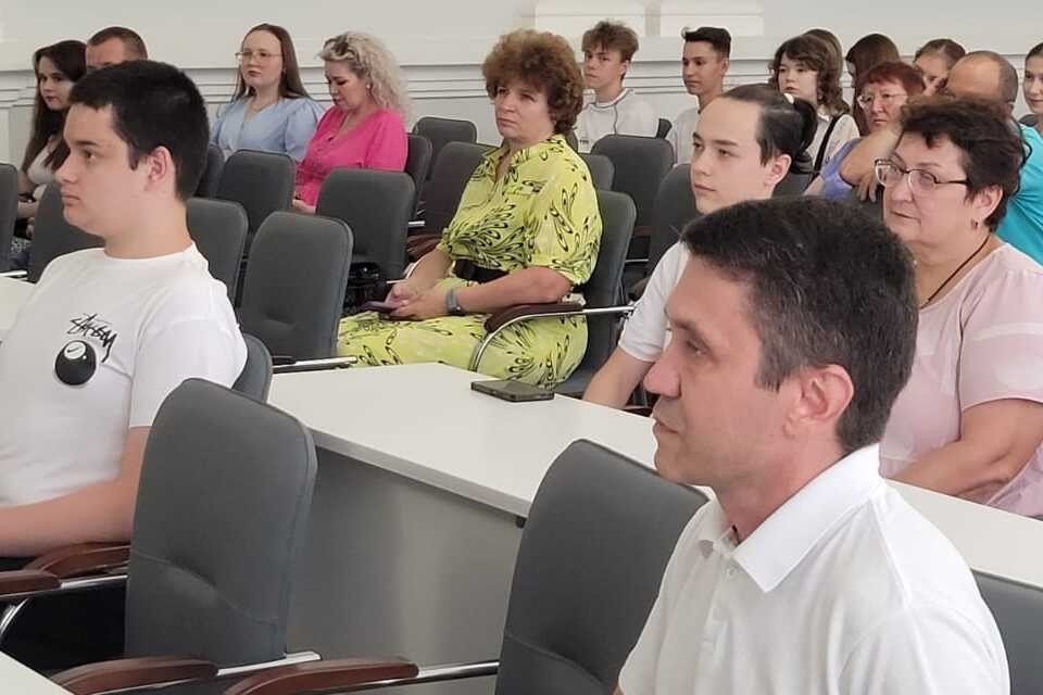 ������ �������� ������������ ����������� ���������������� ������� ������.�����