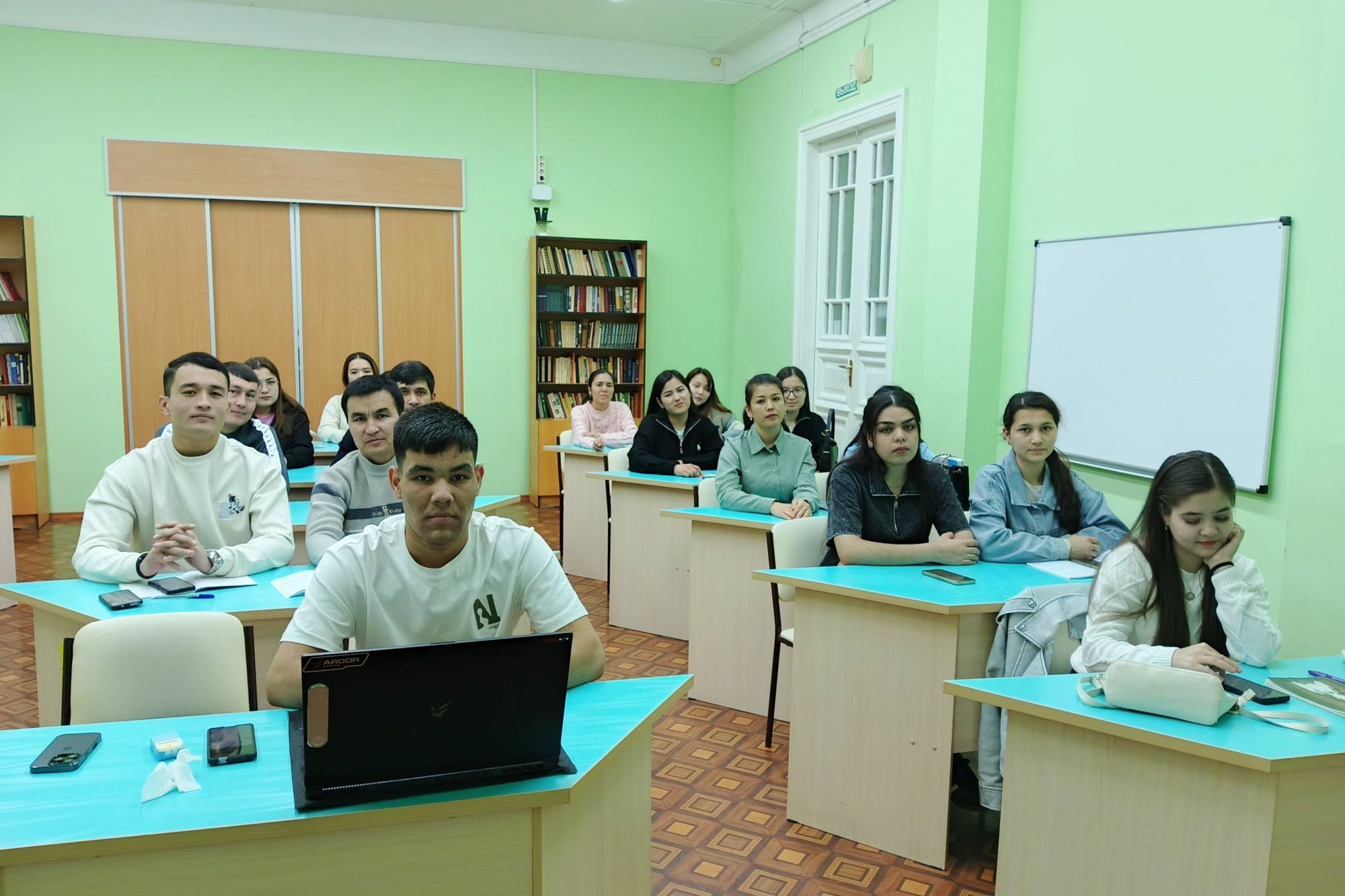 В Елабужском институте КФУ обсудили противодействие коррупции В Елабужском институте КФУ обсудили противодействие коррупции