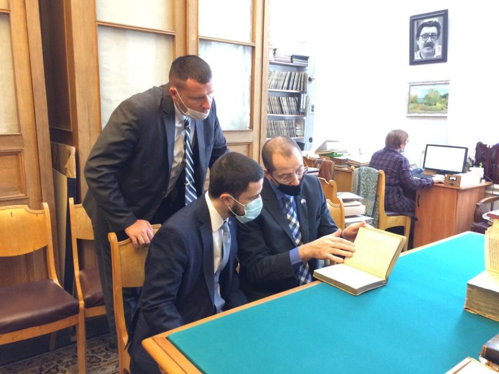 ��� ������ ������������ �������� ���������� ������� � ������