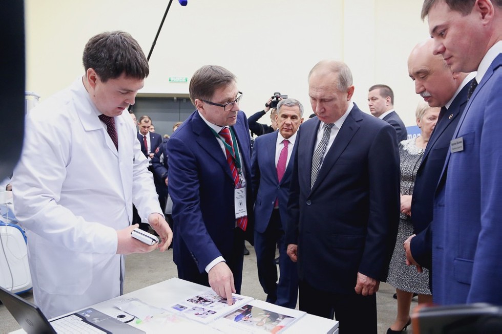 President of Russia Vladimir Putin Toured Kazan University's Medical Cluster