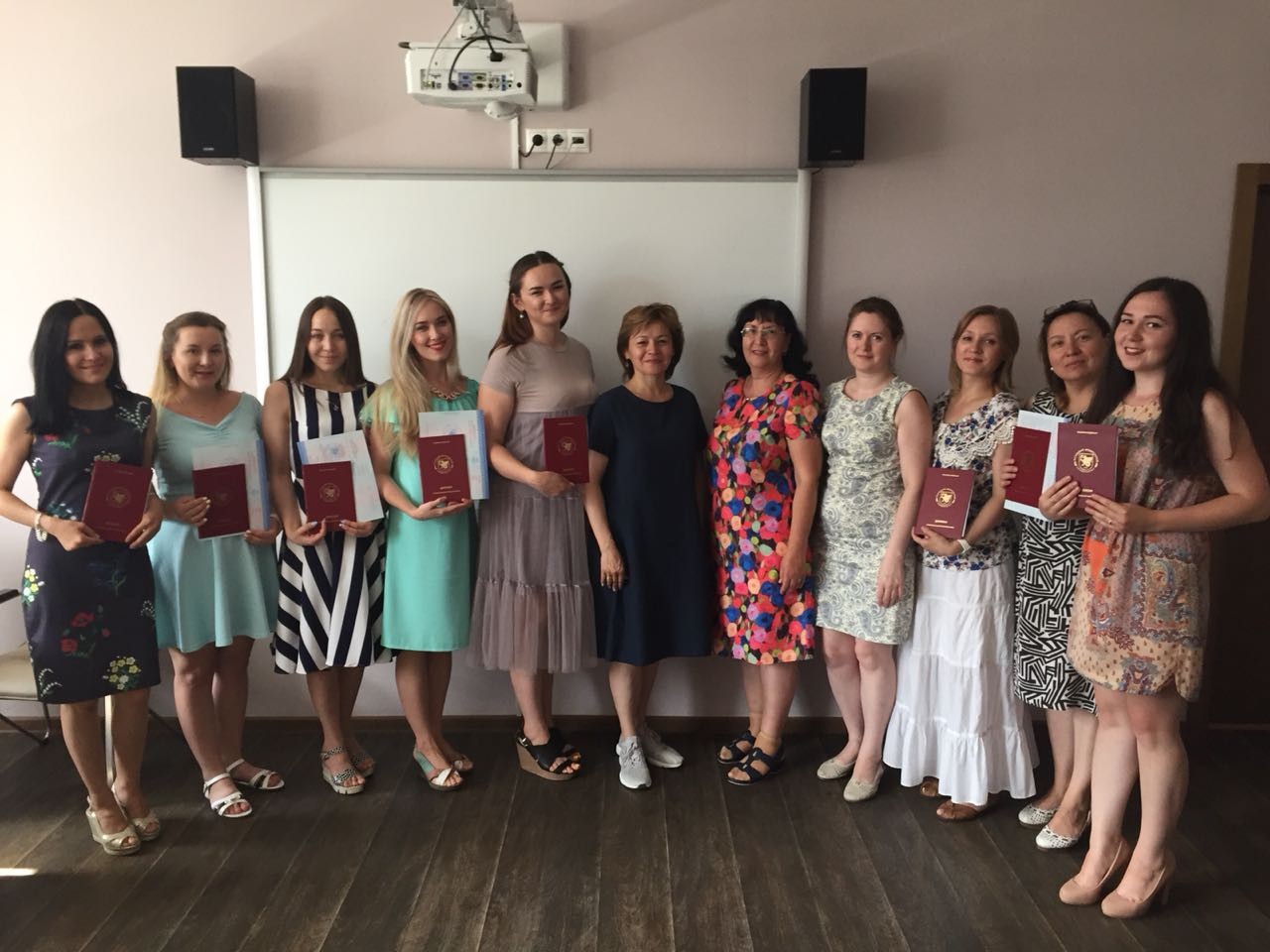 Первый выпуск педагогов-вокалистов Первый выпуск педагогов-вокалистов