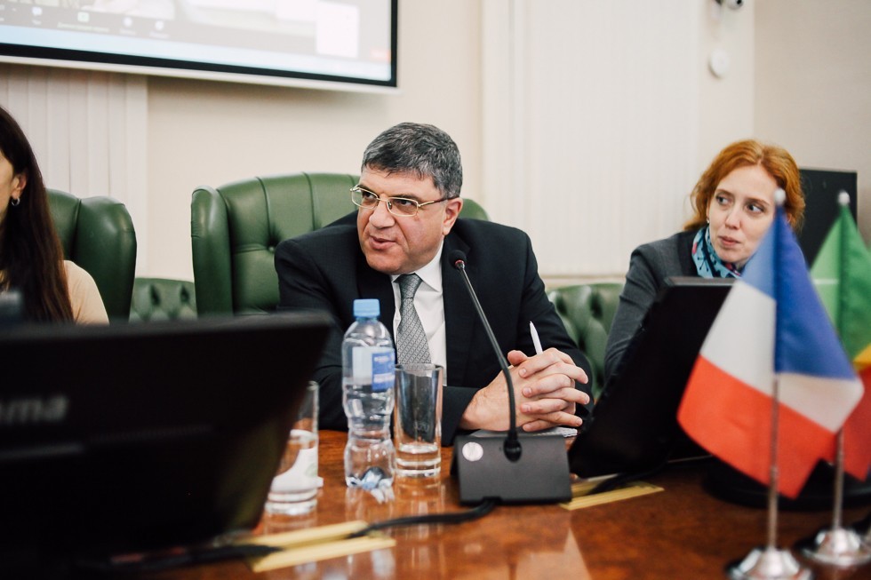 ������������� �������� ������ '������ - ������: ��������, ���������, ������� � ��������' � ���������� ������ ��������� �� ��������� ����� ������ � ���