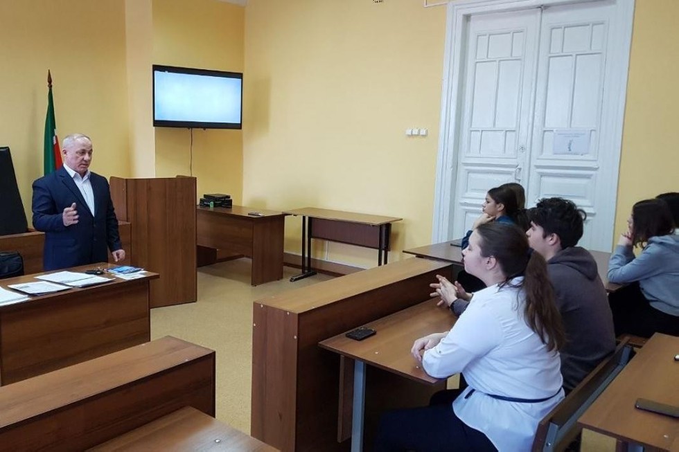 Юридический факультет в День российской науки пригласил старшеклассников Юридический факультет в День российской науки пригласил старшеклассников