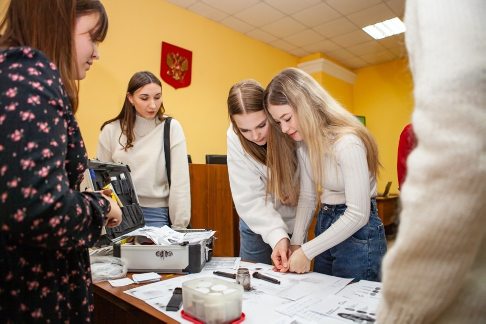 'Ночь науки' состоялась в Елабужском институте КФУ 'Ночь науки' состоялась в Елабужском институте КФУ